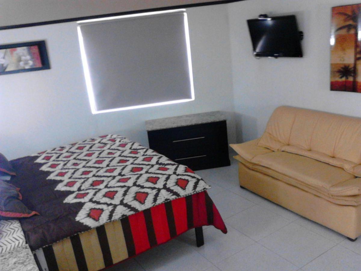 Jalyd Inn Ирапуато Екстериор снимка
