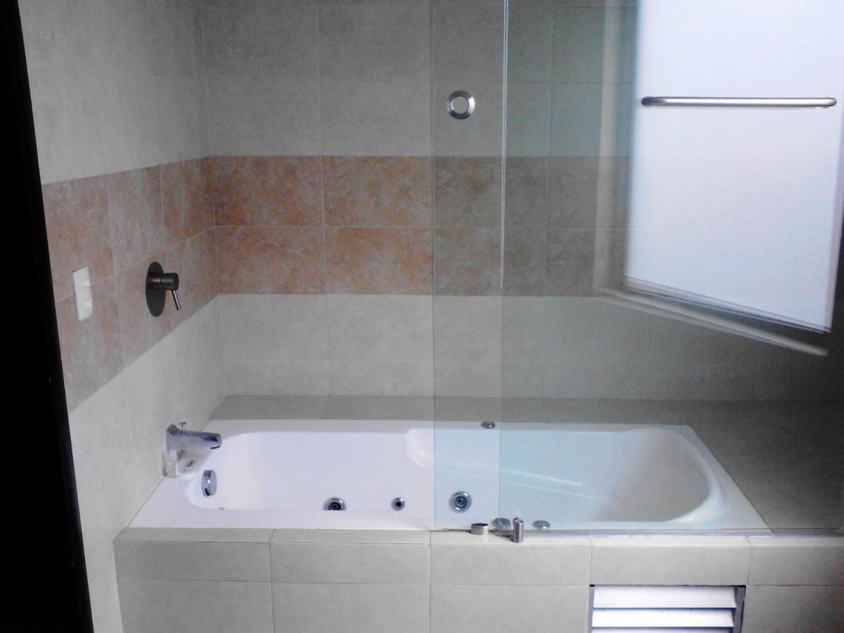 Jalyd Inn Ирапуато Екстериор снимка