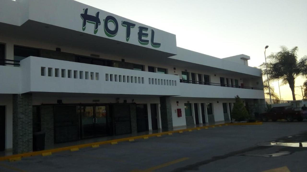 Jalyd Inn Ирапуато Екстериор снимка